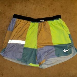 Running shorts